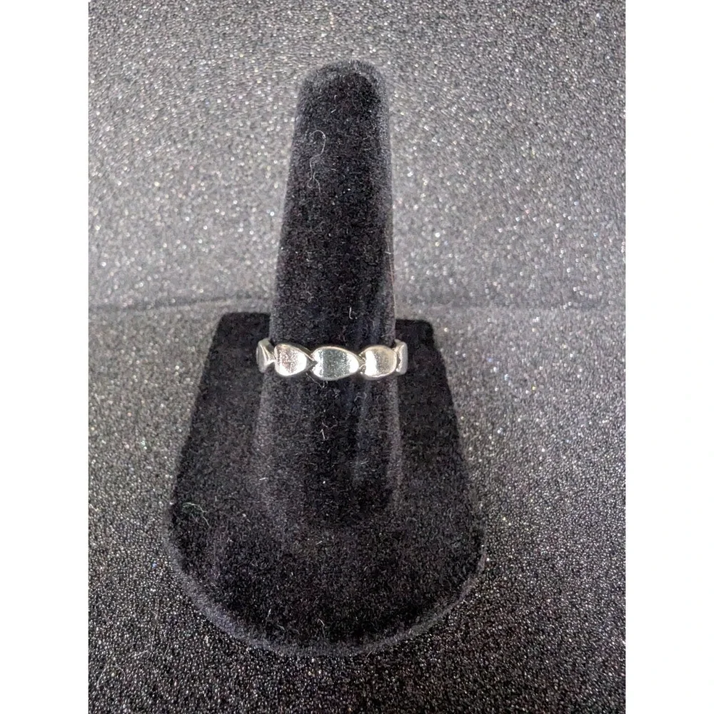Teardrop Band Silver Ring -‎ size 7